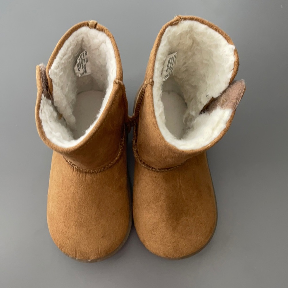 Baby girl winter boots